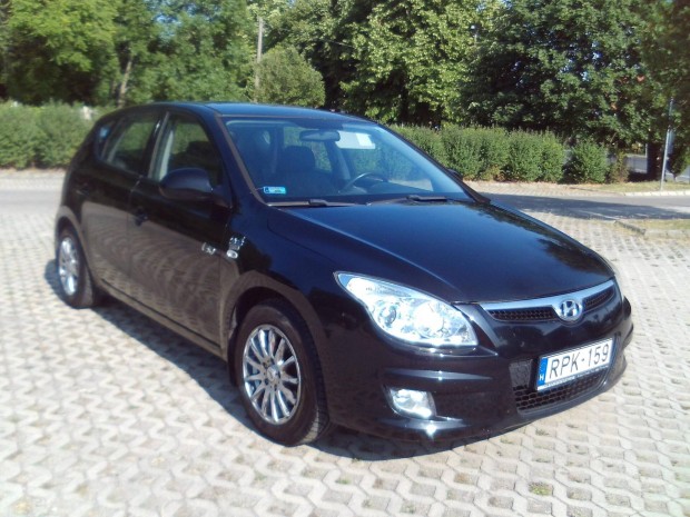Hyundai I30 1.4 DOHC Classic klímával.könnyűfém...