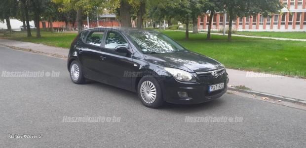 Hyundai I30 1.4 DOHC Comfort Friss vizsga. digi...
