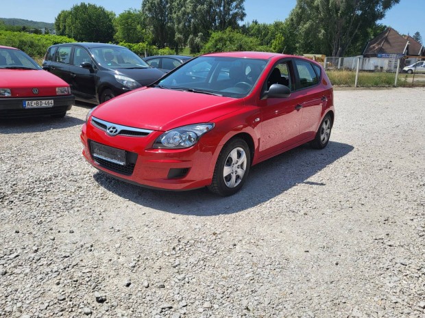 Hyundai I30 1.4 DOHC Comfort Garantált 92 Ezer KM