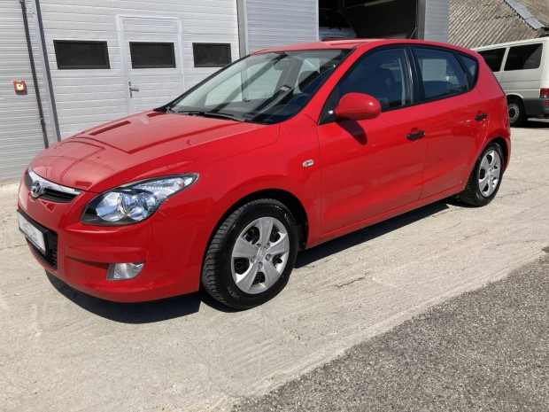 Hyundai I30 1.4 DOHC Comfort Klíma! Légzsákok!...