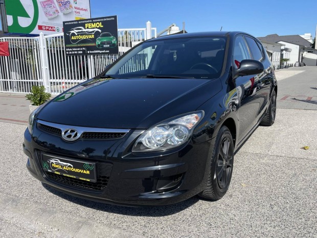 Hyundai I30 1.4 DOHC Comfort Megkmlt! Vgig S...