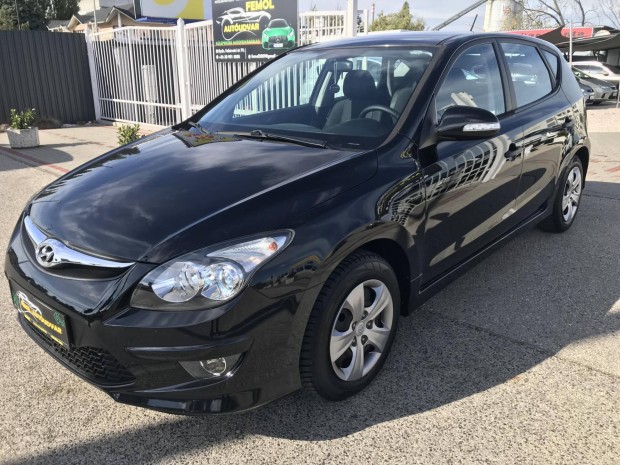 Hyundai I30 1.4 DOHC Comfort PLUS Megkmlt! Ve...