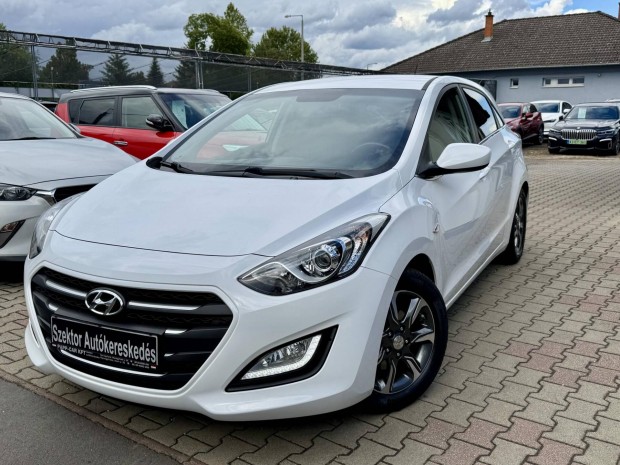 Hyundai I30 1.4 MPi ISG Go! 73000Km! Vezetett s...