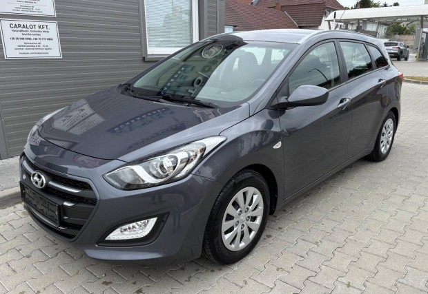 Hyundai I30 1.4 MPi Travel Plus 1 tulaj. végig...