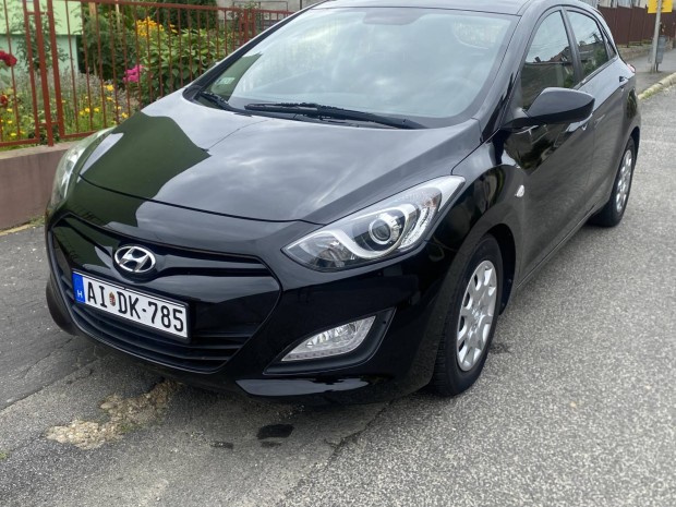 Hyundai I30 1.4i Comfort Tli-Nyri Kerk-Friss...