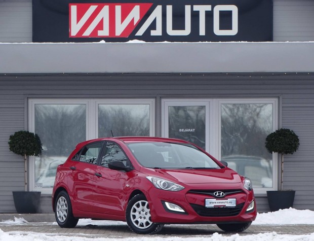 Hyundai I30 1.4i Life 1.Tulaj-21eKM-Szerv�zk�ny...