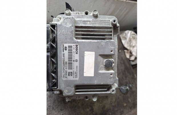 Hyundai I30 1,6 CRDI (2012) motorvezérlő elektronika eladó