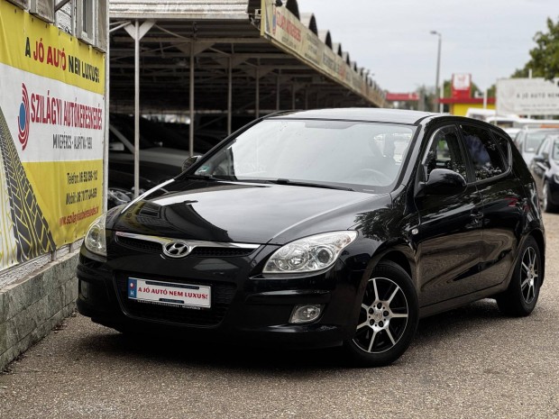 Hyundai I30 1.6 CRDi HP Comfort ITT és Most AKC...