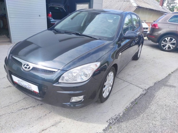 Hyundai I30 1.6 CRDi HP Comfort Klma! Lgzsko...