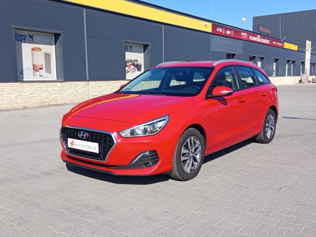 Hyundai I30 1.6 CRDi HP Premium Friss nagyszerv...