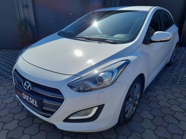 Hyundai I30 1.6 CRDi LP Business Nagyon Szp. M...