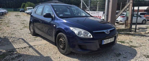 Hyundai I30 1.6 CRDi LP Comfort 2év vizsga.Vonó...