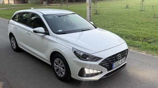 Hyundai I30 1.6 CRDi LP Life DCT Áfás ár!