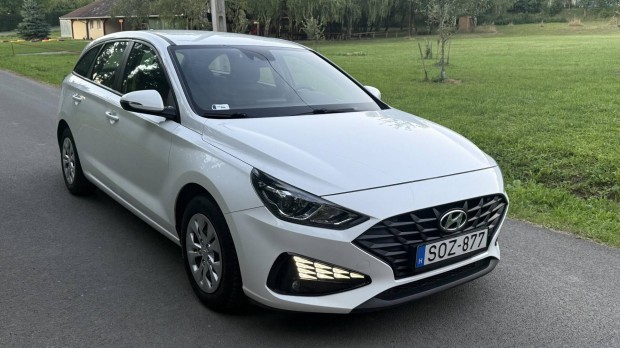 Hyundai I30 1.6 CRDi LP Life DCT Áfás ár!