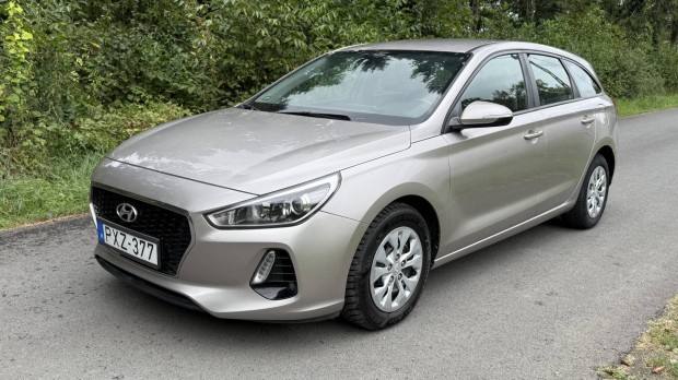 Hyundai I30 1.6 CRDi MP Life Autópályán használt