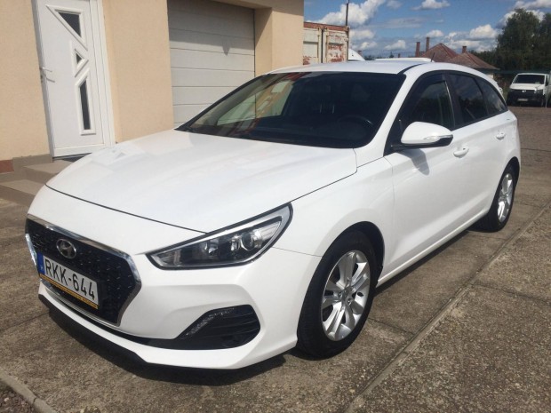 Hyundai I30 1.6 CRDi MP Life M.o-i!Nagyszerviz...