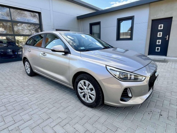 Hyundai I30 1.6 CRDi MP Life magyarországi első...