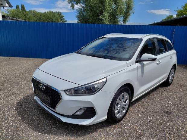Hyundai I30 1.6 CRDi Select EURO6 S&S Sávtartó...