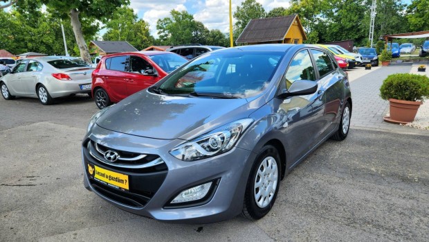 Hyundai I30 1.6 GDi Business Ritkasg: 1.6 Benz...