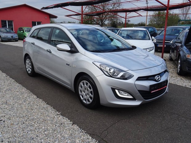 Hyundai I30 1.6 GDi Comfort 152.800 km Kombi Ül...