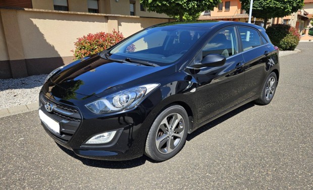Hyundai I30 1.6 GDi Comfort Sérülésmentes Végig...