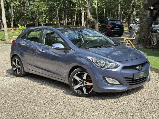 Hyundai I30 1.6 GDi Style 1 Tulaj/Pano/Xenon/Fű...
