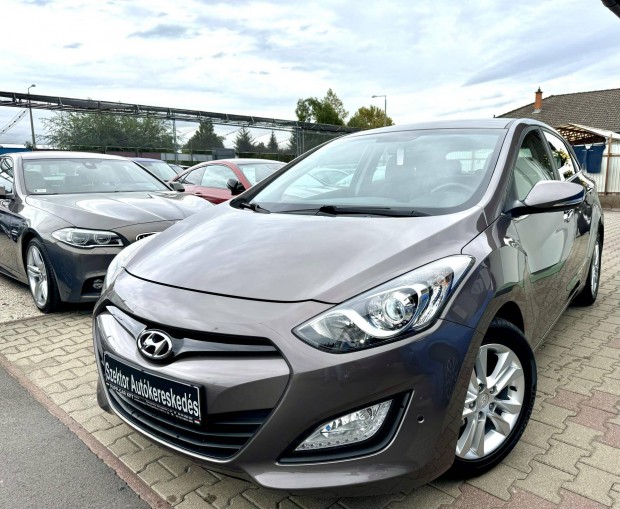 Hyundai I30 1.6 GDi Style 78000Km!!! Br-szvet...