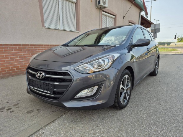 Hyundai I30 CW 1.4 MPi ISG Comfort Sérmentes/ve...