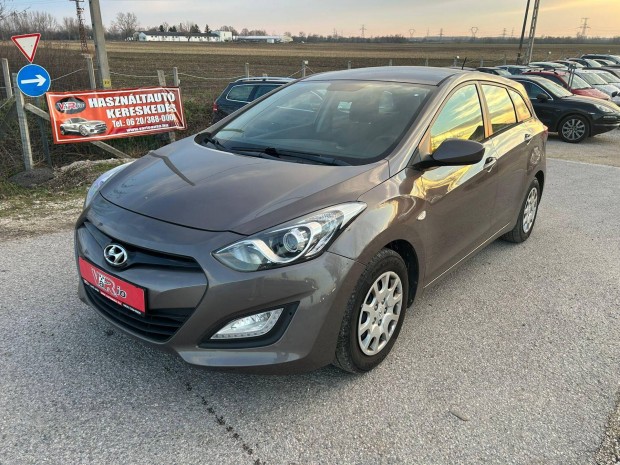 Hyundai I30 CW 1.4i Comfort 3 v kiterjesztett...