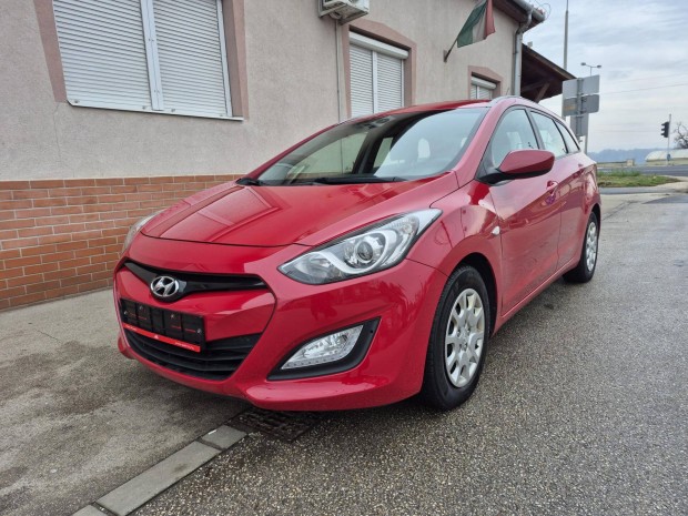 Hyundai I30 CW 1.4i Comfort S�rmentes/friss m�s...