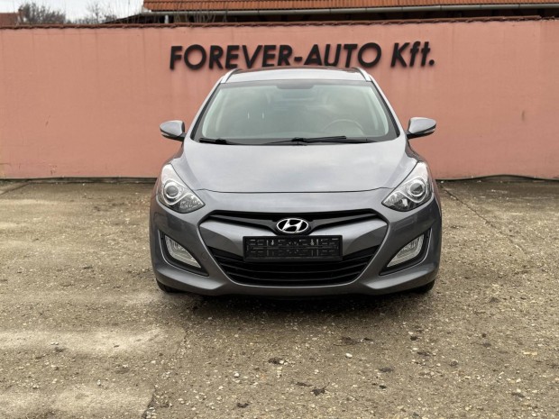 Hyundai I30 CW 1.4i Travel Edition Foglalzva