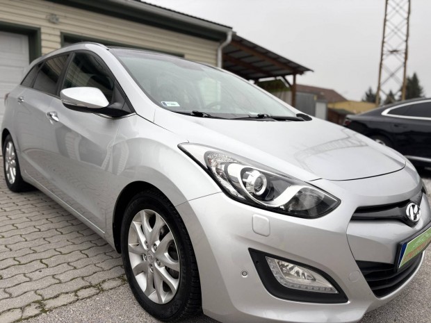 Hyundai I30 CW 1.6 CRDi HP Business 238eKm!Pano...