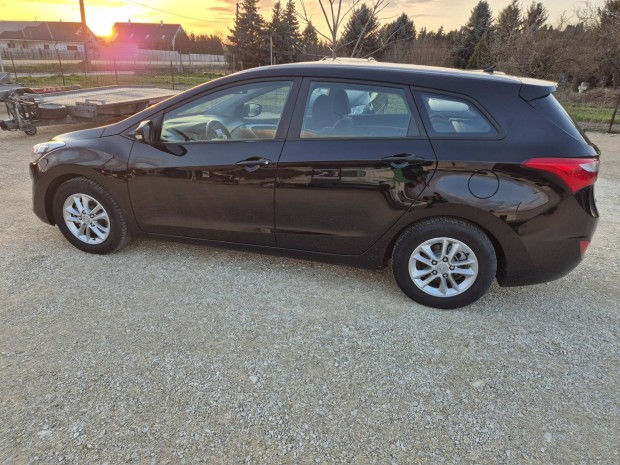 Hyundai I30 CW 1.6 CRDi HP Comfort 181.000 km G...