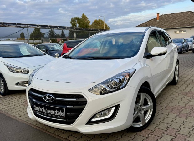 Hyundai I30 CW 1.6 CRDi LP Business 77000Km!Els...
