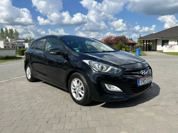 Hyundai I30 CW 1.6 CRDi LP Business Magas Felsz...