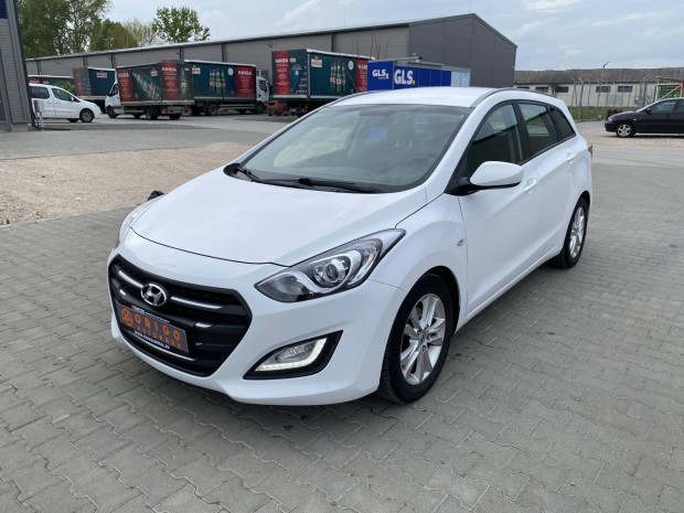 Hyundai I30 CW 1.6 CRDi LP ISG Comfort Szép Áll...