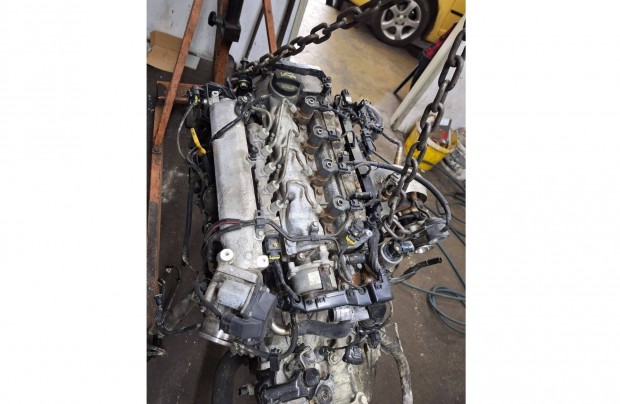 Hyundai I30, 1,6 CRDI (2012) motor egyben vagy alkatrsznek elad