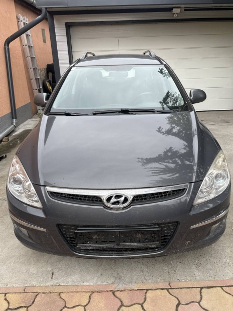 Hyundai I30 alkatr�szek