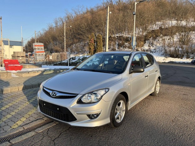 Hyundai I30 i30u 1.6 CRDi LP Comfort 72006 Km!...