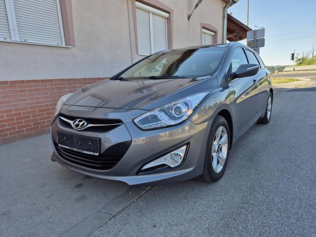 Hyundai I40 1.6 GDI Comfort Srmentes/vez.szerv...