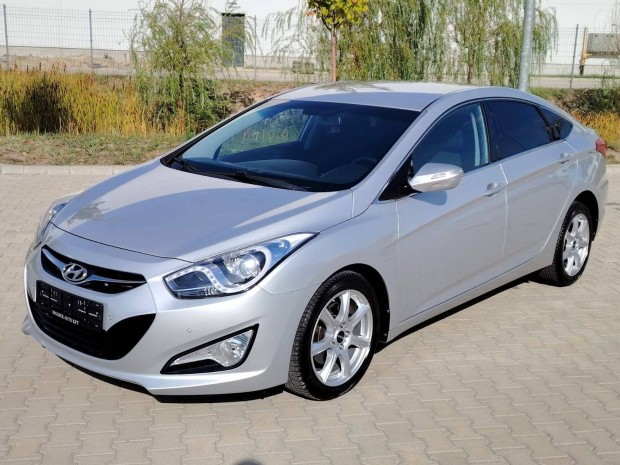 Hyundai I40 1.6 GDI Style Sérülésmentes!
