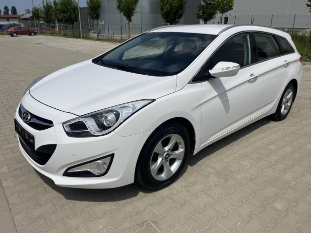 Hyundai I40 1.6 GDI Style Sérülésmentes!