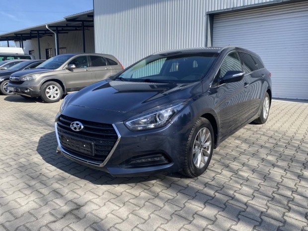 Hyundai I40 1.7 CRDi HP Executive DCT Von�horog...