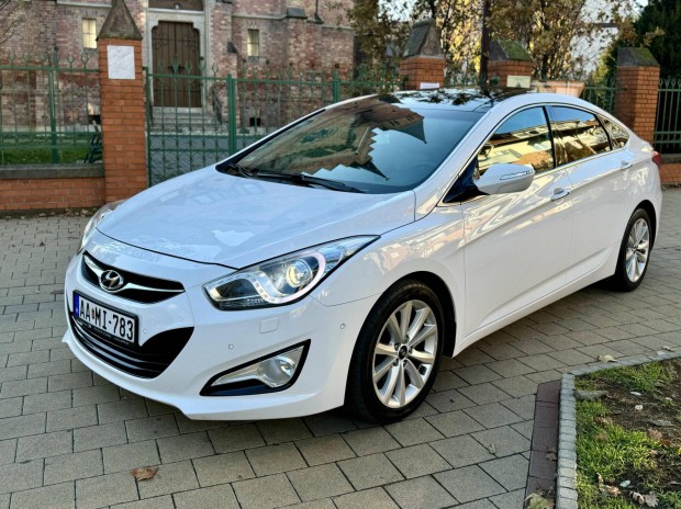 Hyundai I40 1.7 CRDi HP Premium 2. Tulajtl//PA...