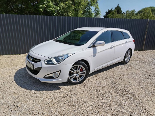 Hyundai I40 1.7 CRDi HP Premium Alufelni. LED....