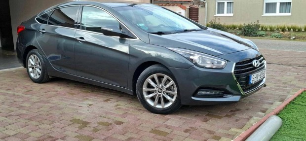 Hyundai I40 1.7 CRDi LP Comfort Sedan lapota K...