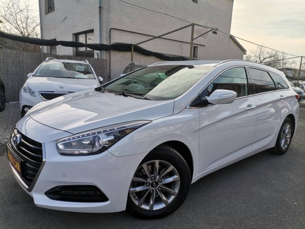 Hyundai I40 2.0 GDI Premium 75eKm! Sznes Navi!...