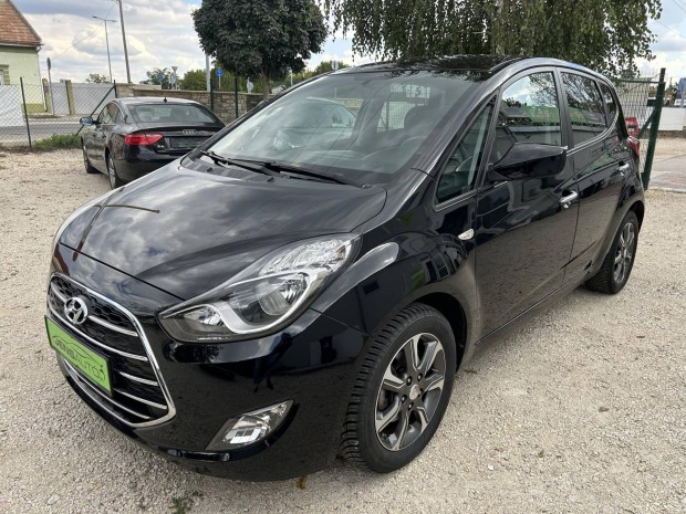 Hyundai IX20 1.4 MPi Style Szervizkönyv