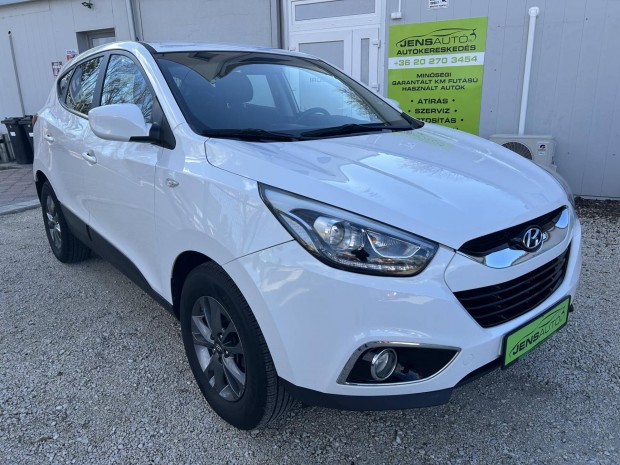 Hyundai IX35 1.6 GDi Life Szervizk�nyv