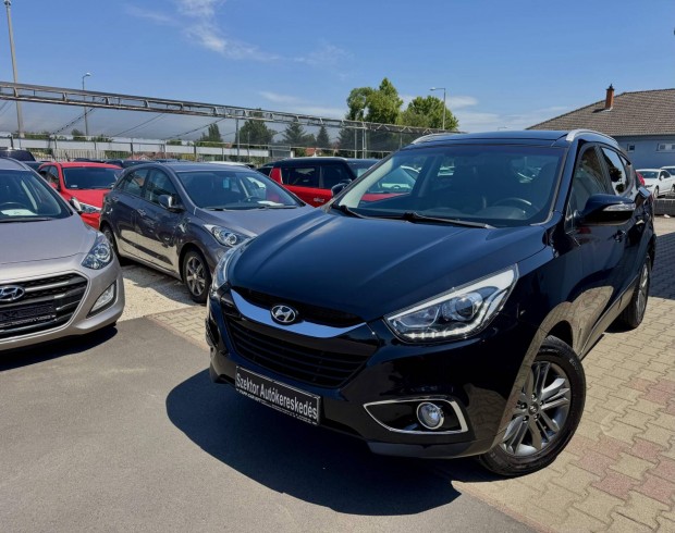 Hyundai IX35 1.7 CRDi Premium Panorámatető.Navi...
